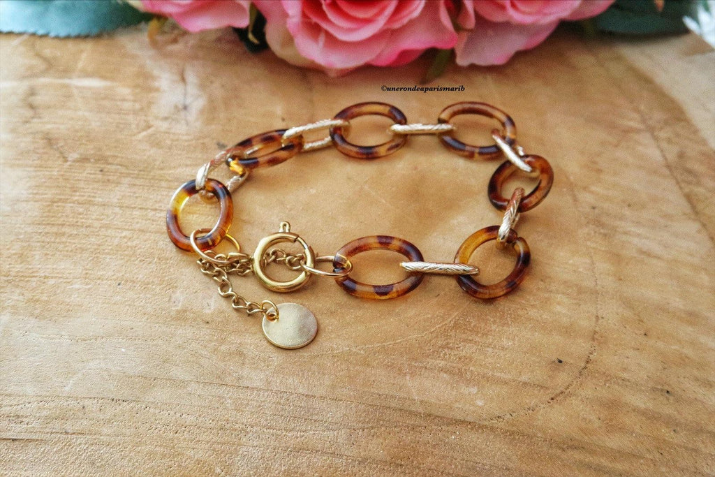 Un bracelet XXL façon écaille de tortue