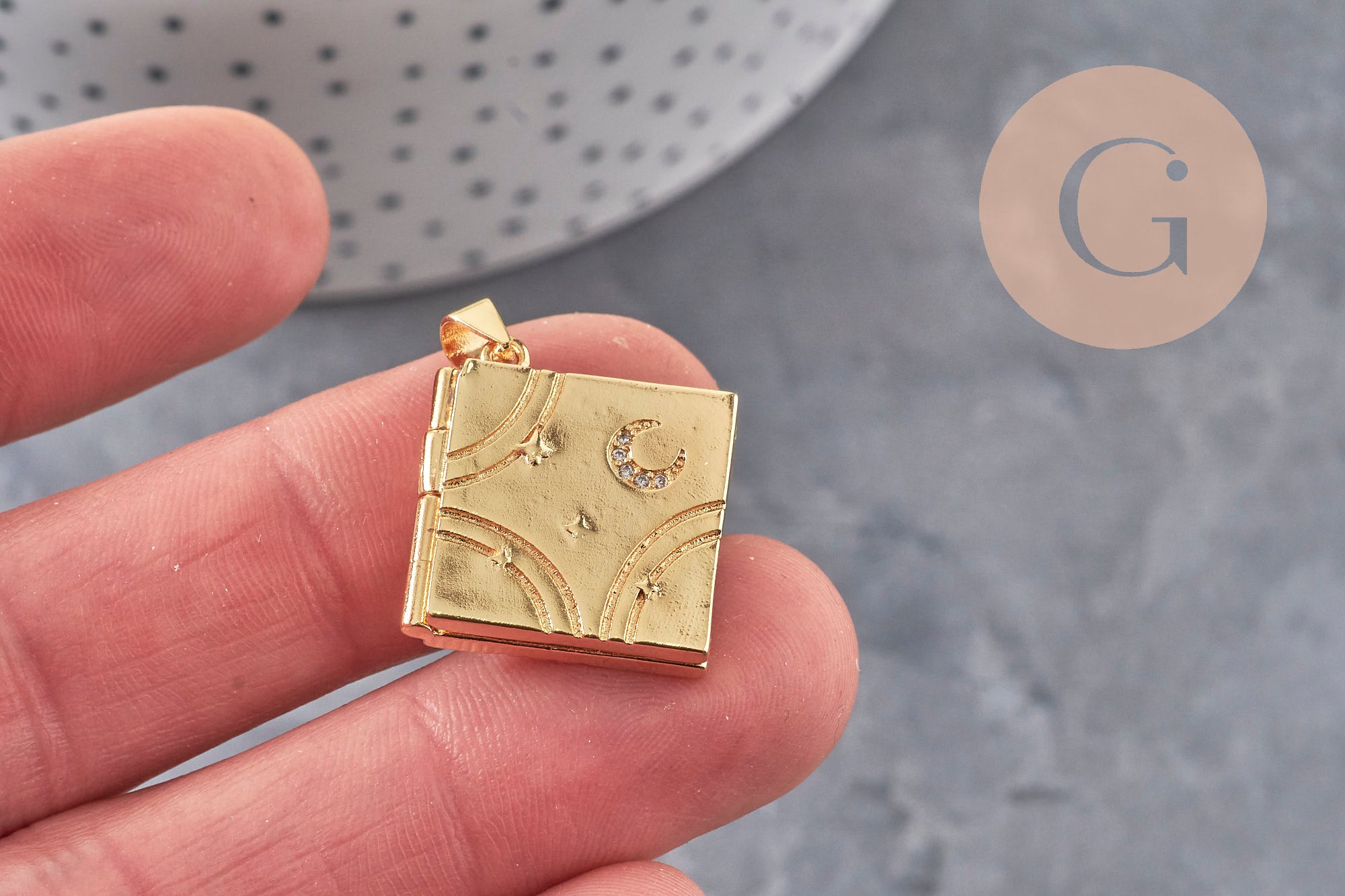 Pendentif locket carré laiton doré 18K étoiles zircons 20.5mm, x1 (G11138)