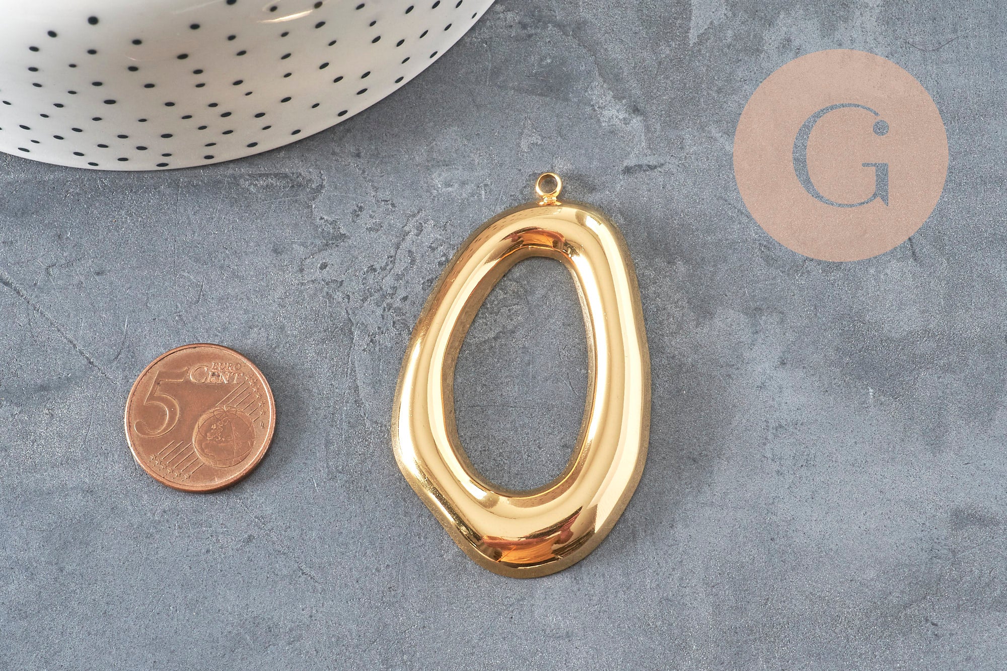 Hollow oval pendant, 304 stainless steel, gold textured, 58mm, x1 (G11268)