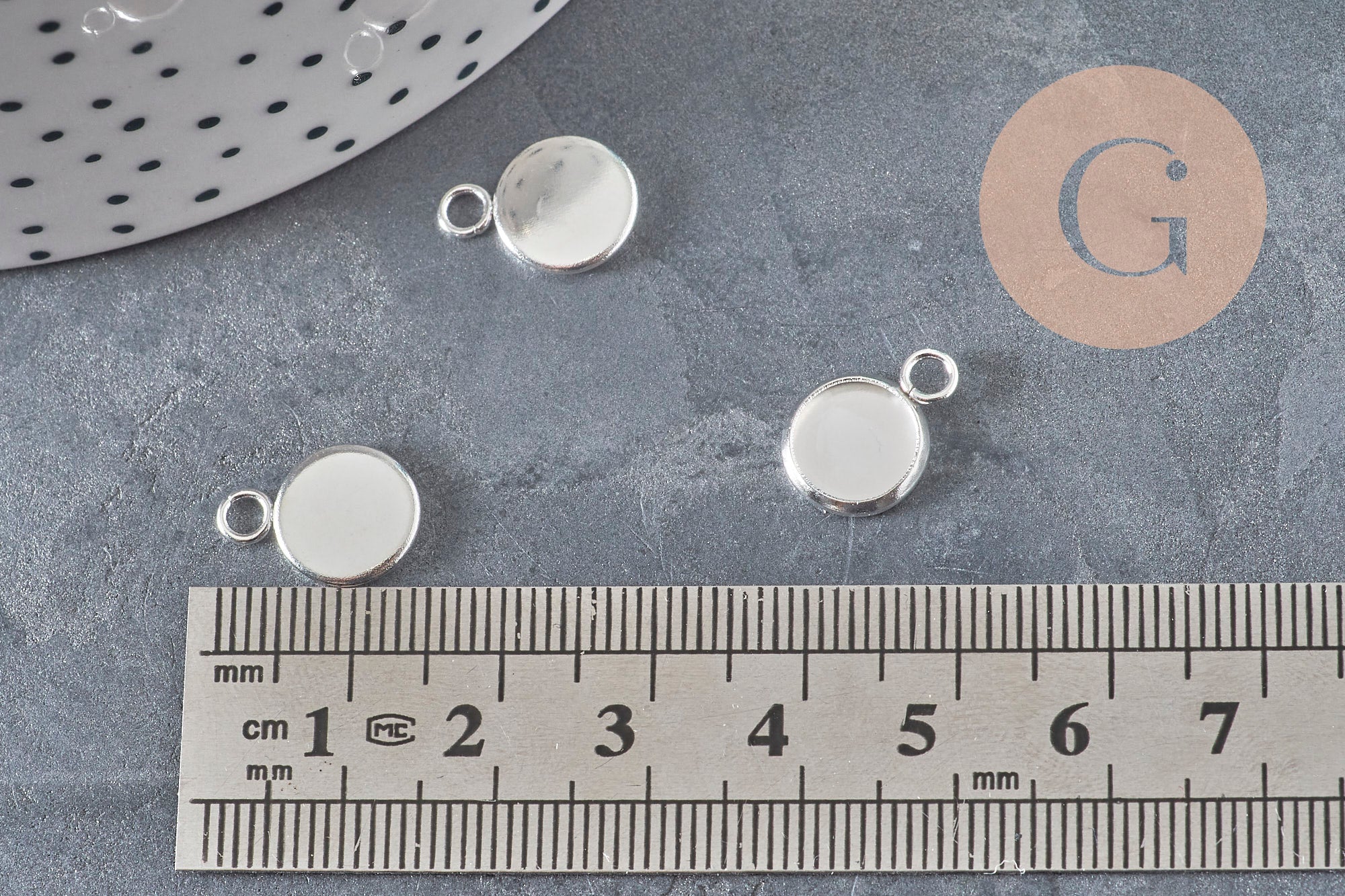 Pendentif rond support cabochon acier 201 inoxydable argenté 8mm, x1 (G11192)