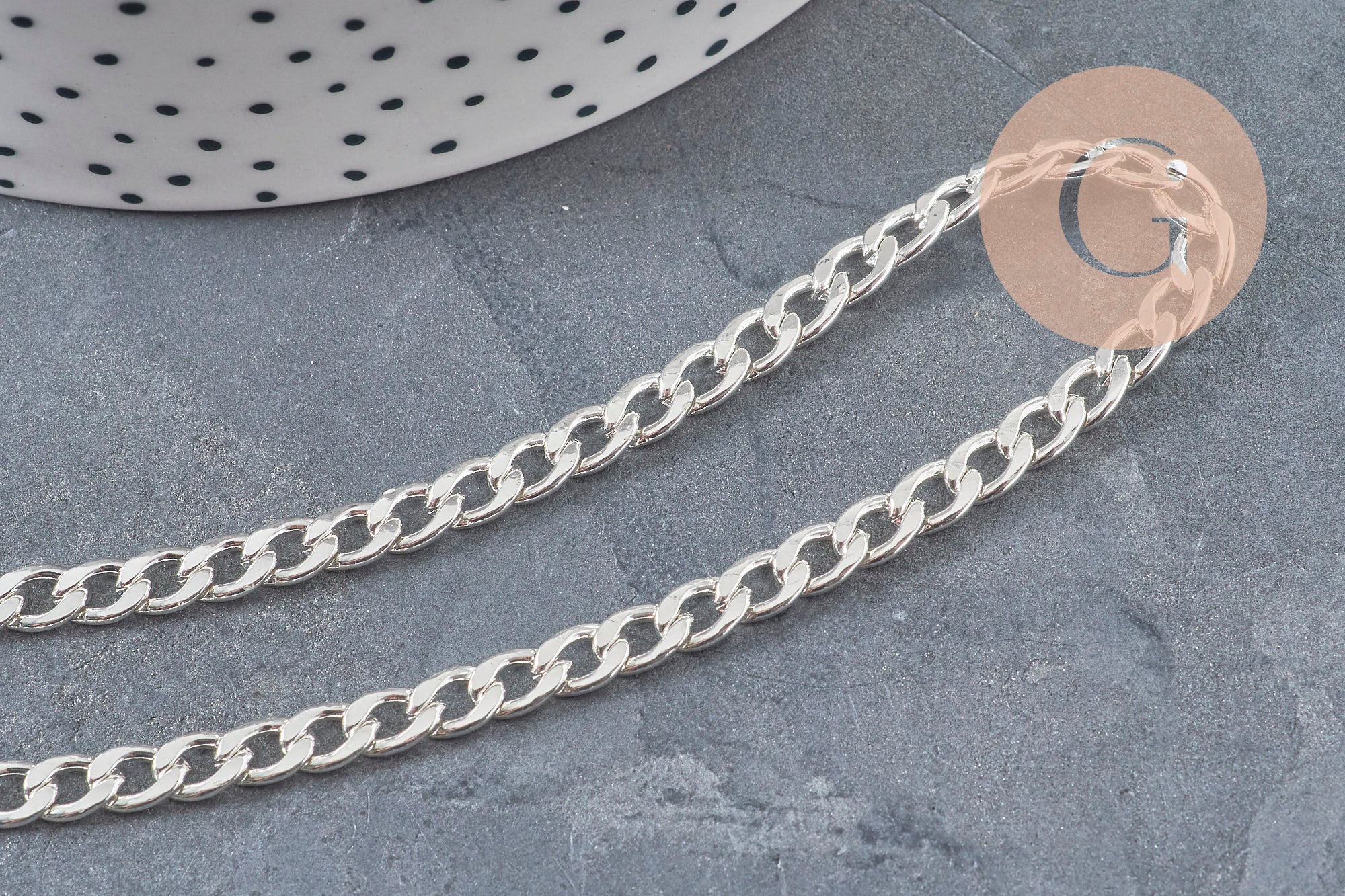 Cadena eslabón curvo plano acero inoxidable 304 plateado 7x4.5mm, x1 metro VÁLIDO