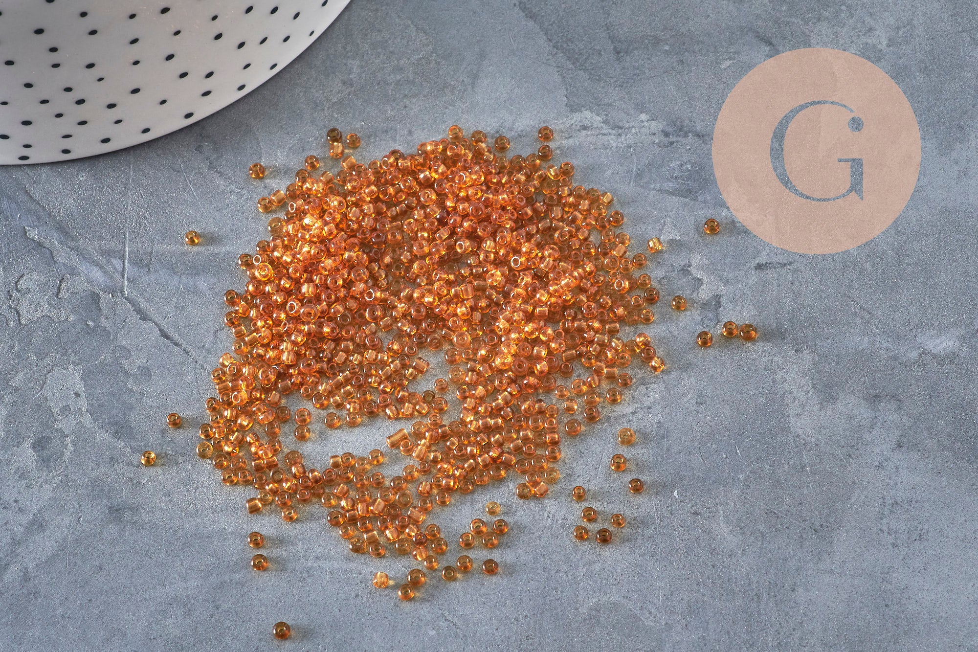 Petite perles de rocaille dorée transparent 2mm, x 10gr (G11267)