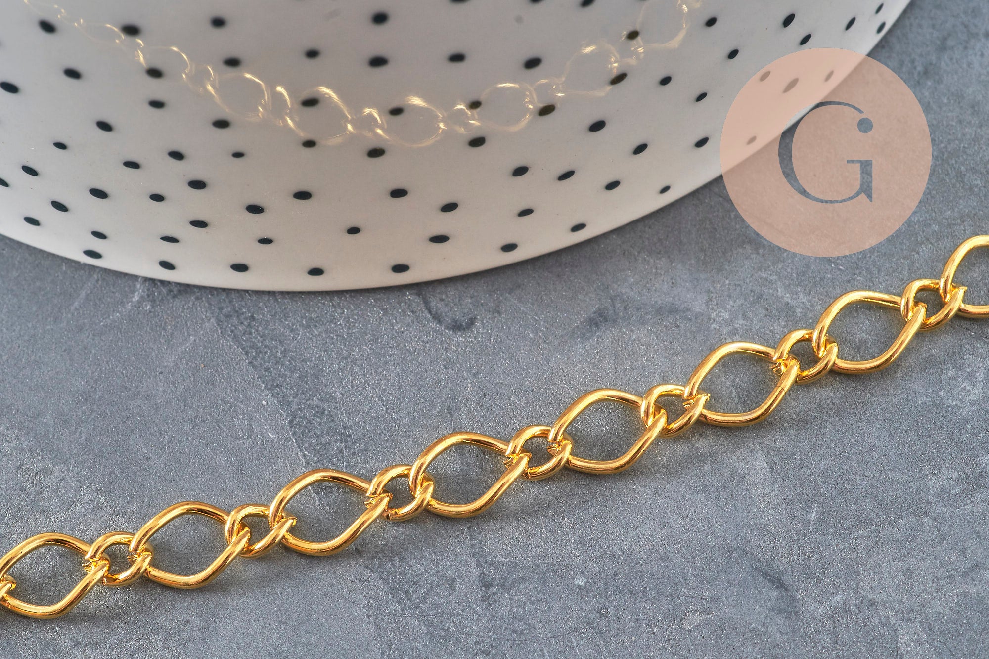 Fancy chain, gold-plated iron 7x10mm, x1 meter VALID