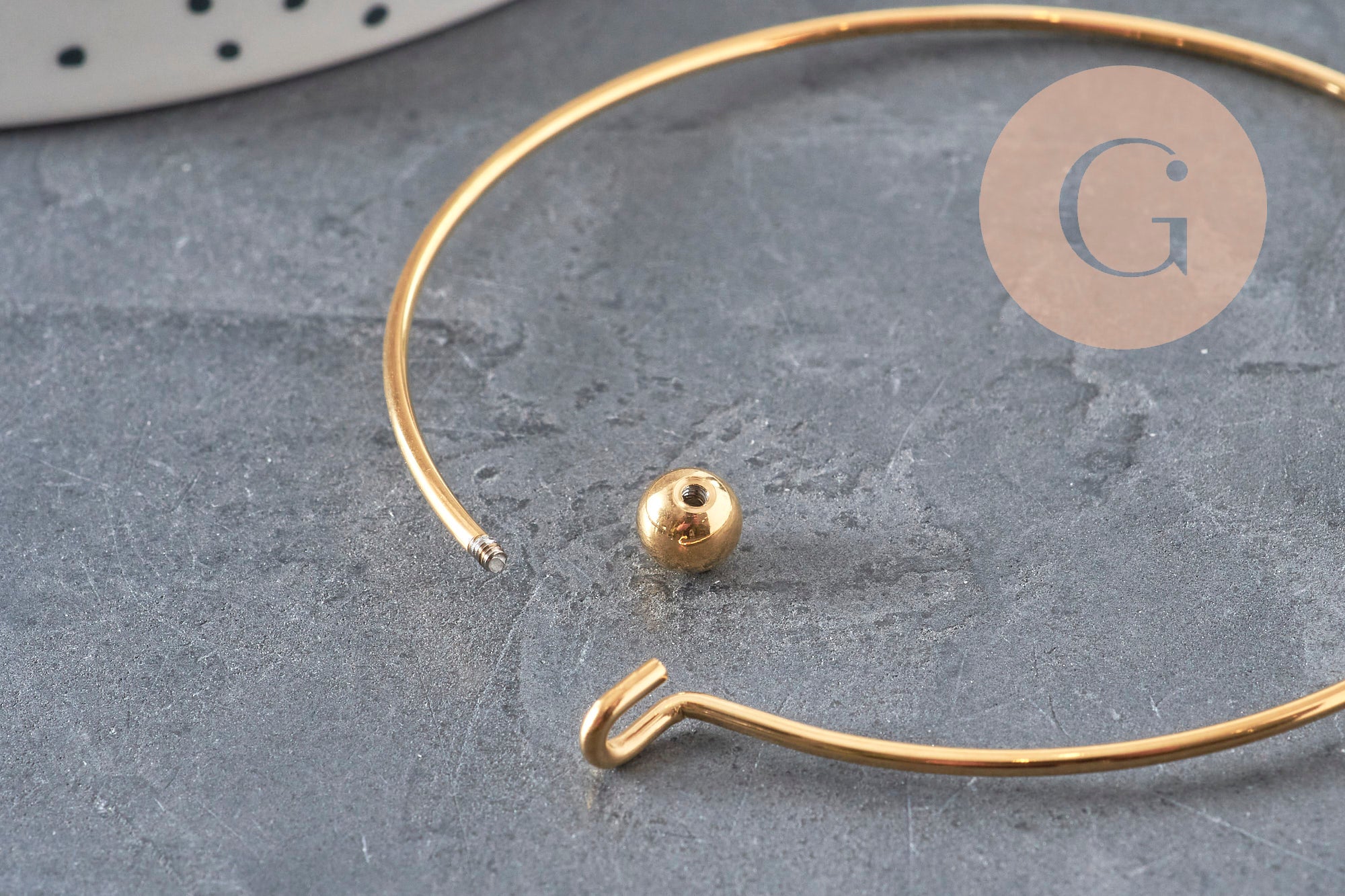 Smooth bangle bracelet with gold-plated 304 stainless steel ball 62mm, x1 VALID