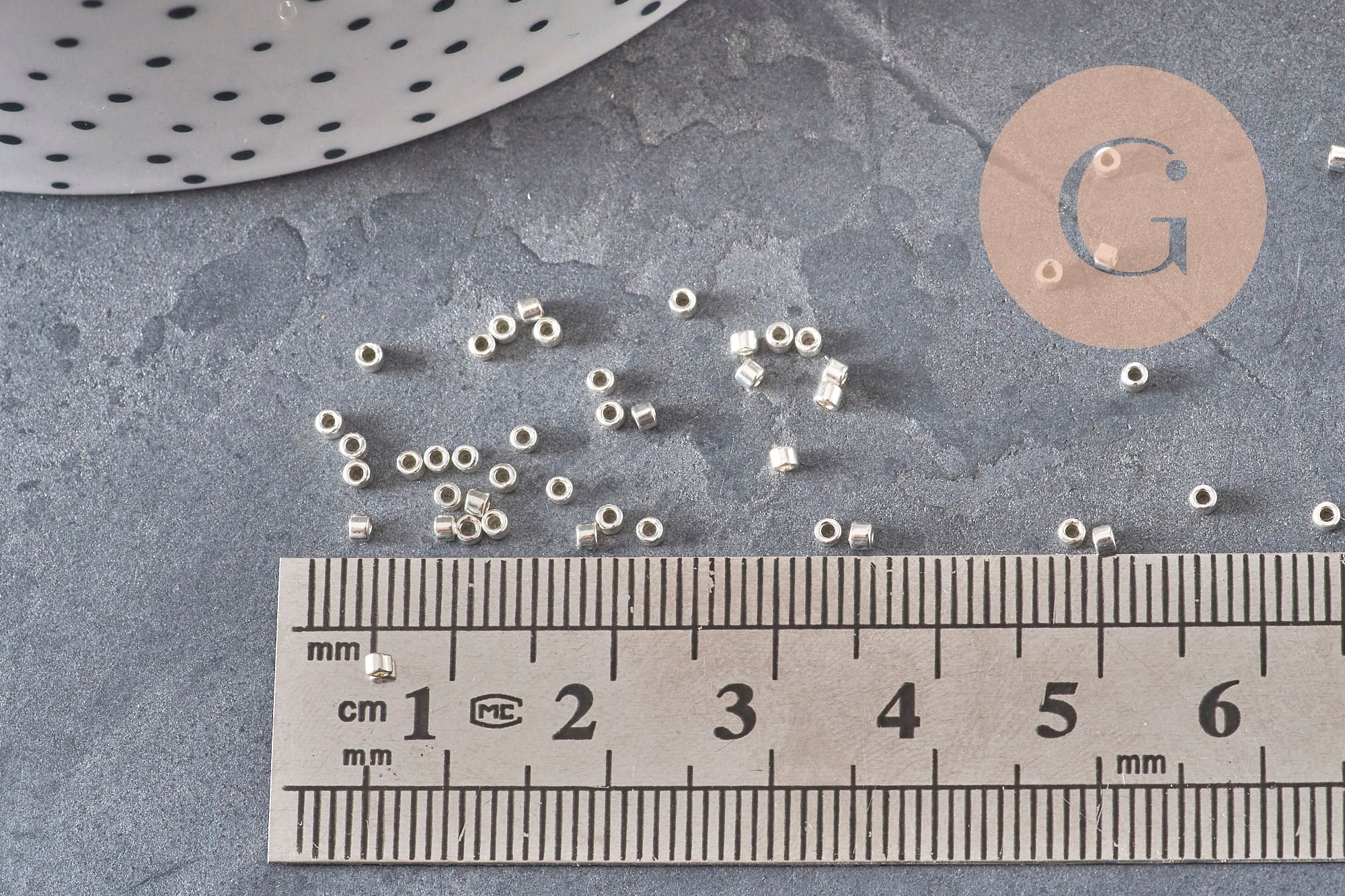 Miyuki Delica Cuentas 11/0 DB0035 - Plateado Galvanizado Metálico, x8g VÁLIDO