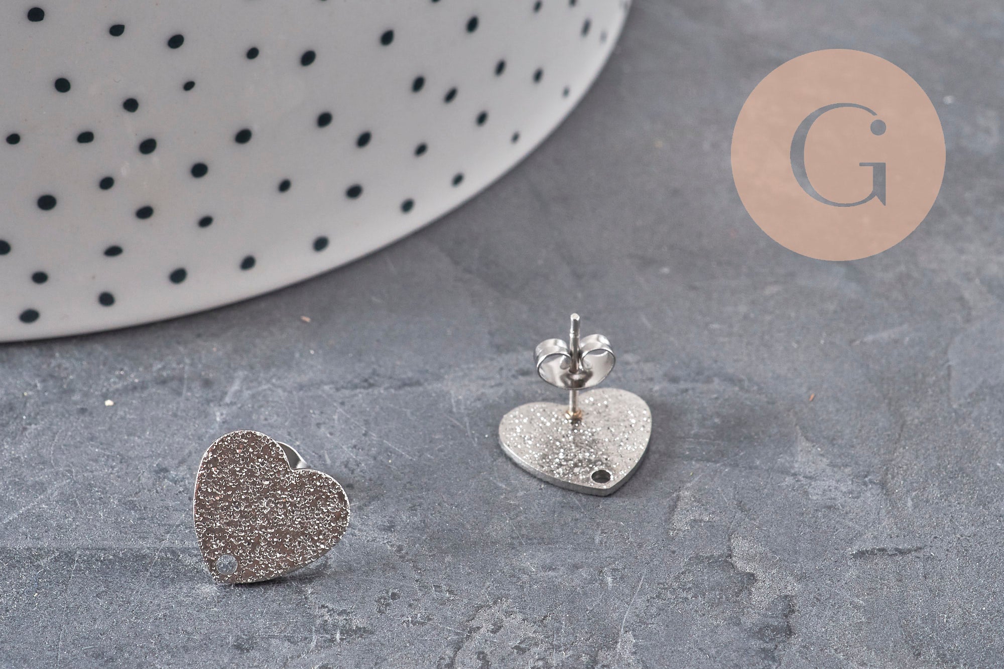 Pendientes de botón corazón acero inoxidable 304 plano arenado 1 agujero 13mm, el par VÁLIDO