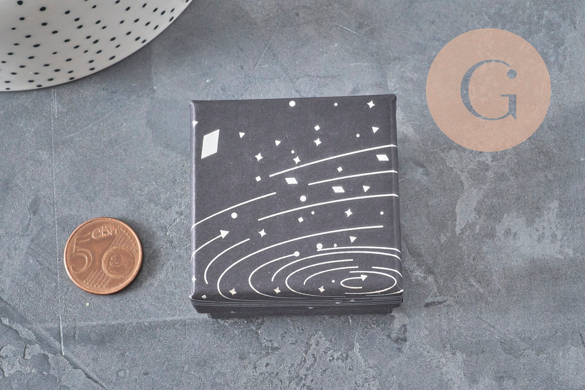 Boite carrée cadeau carton noir galaxie argent 5.3cm, x1 (G11332)