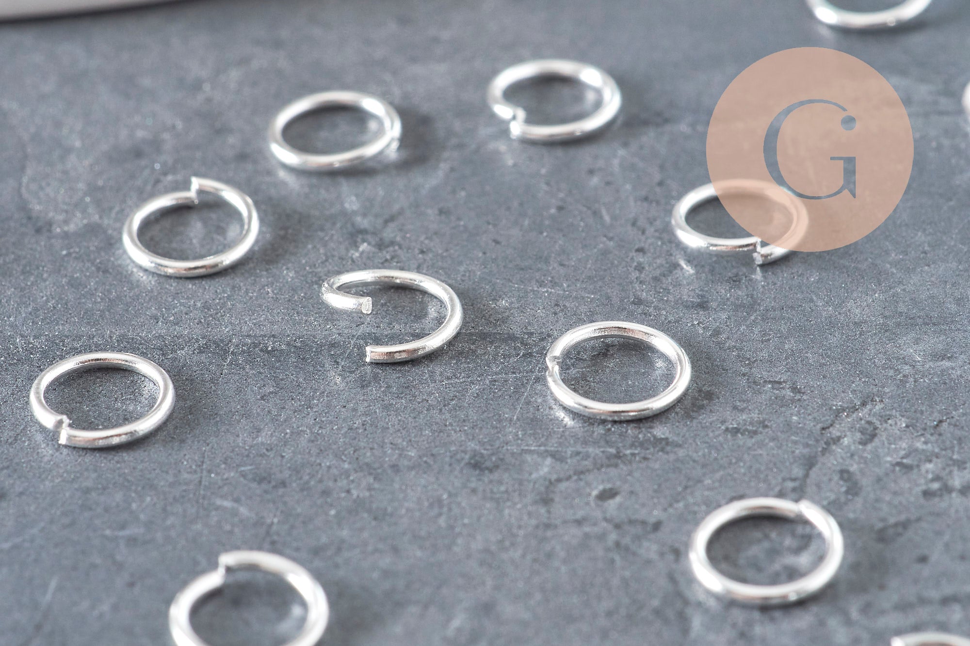 Silver stainless steel round jump rings 8mm-0.9mm, x50 (G11183)