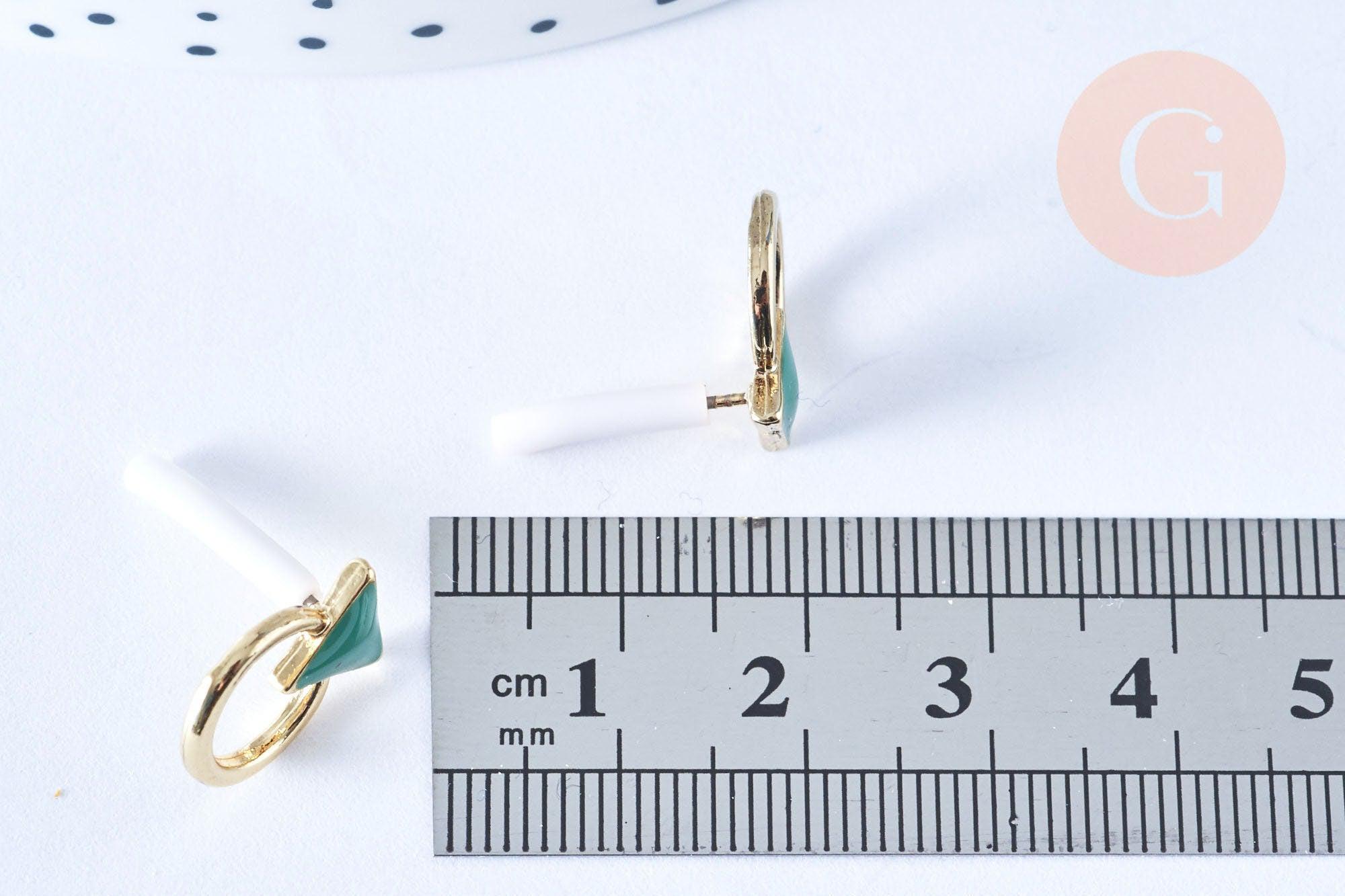 Boucles puces zamac doré triangle émail vert 13.5mm, la paire (G5336)
