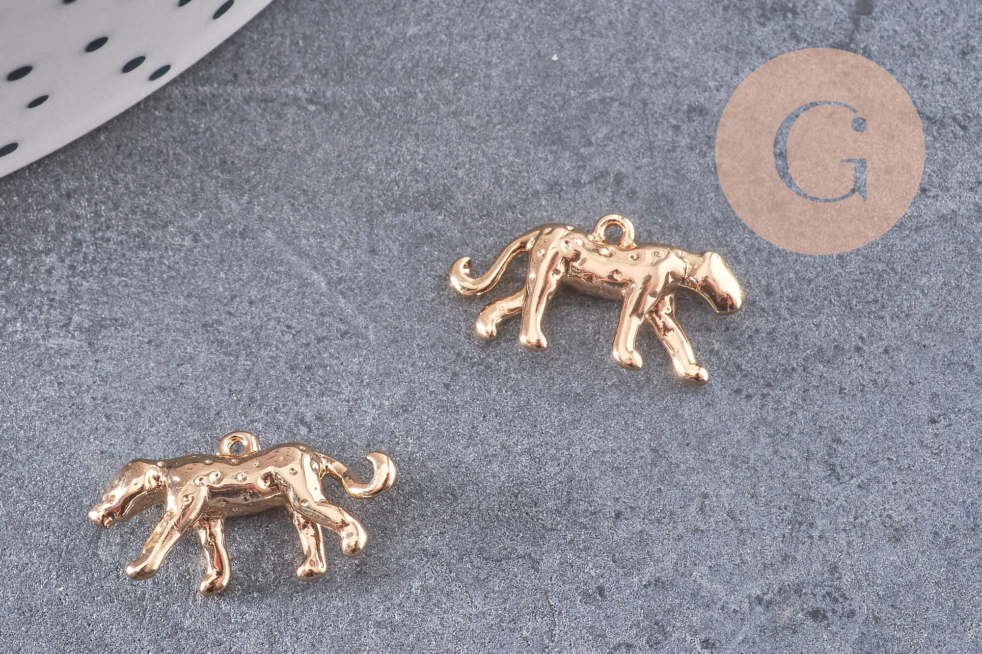 Breloque leopard laiton doré 18k cristal,sans nickel, pendentif panthère ,16mm x2 (G3567)
