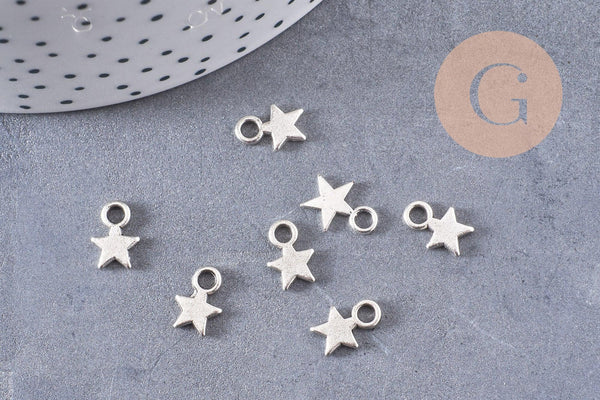Breloques étoiles argentées , pendentif salace argenté 10mm, x50 (14gr) (G0059)