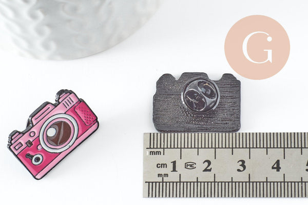 Broche pins appareil photo émaillé rose 24.5mm, x1 (G9471)