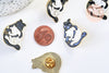 Broche pins chat noir & blanc Ying Yang mystique doré émail noir 30mm, x1 (G5553)