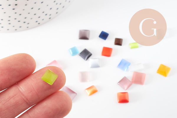 Cabochon carré verre multicolore 6-13mm, x20 (G0135)