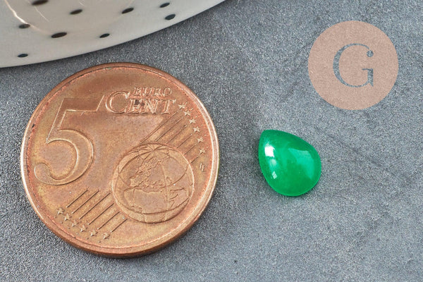 Cabochon goutte jade naturel teinté vert 8x6mm, x1 (G9026)