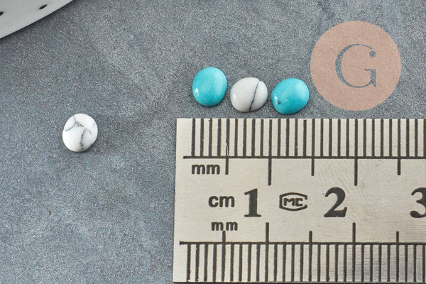 Cabochon howlite blanche turquoise de synthèse 4.5x4mm, x10 (G1727)