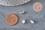 Cabujón de cristal transparente en forma de naveta engastado en latón platinado de 8x4mm, x10 (G11191)