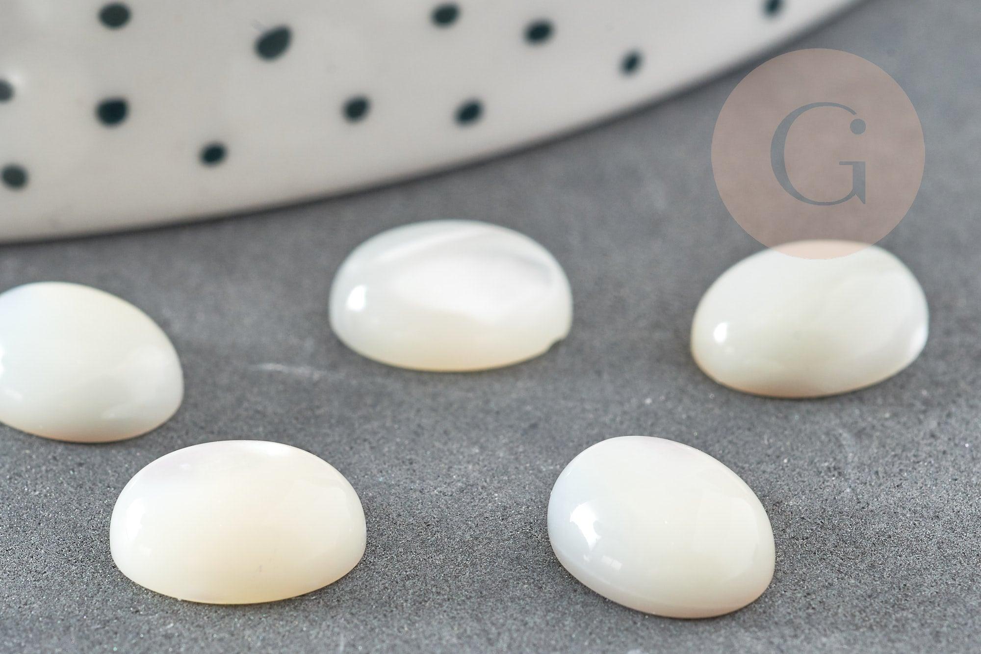 Cabochon ovale nacre blanche naturelle 10x8mm, x1 (G0372)