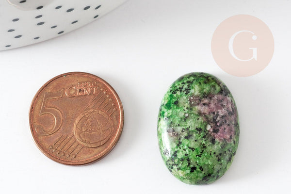 Cabochon ovale rubis zoisite naturelle 25mm, x1 (G2221)