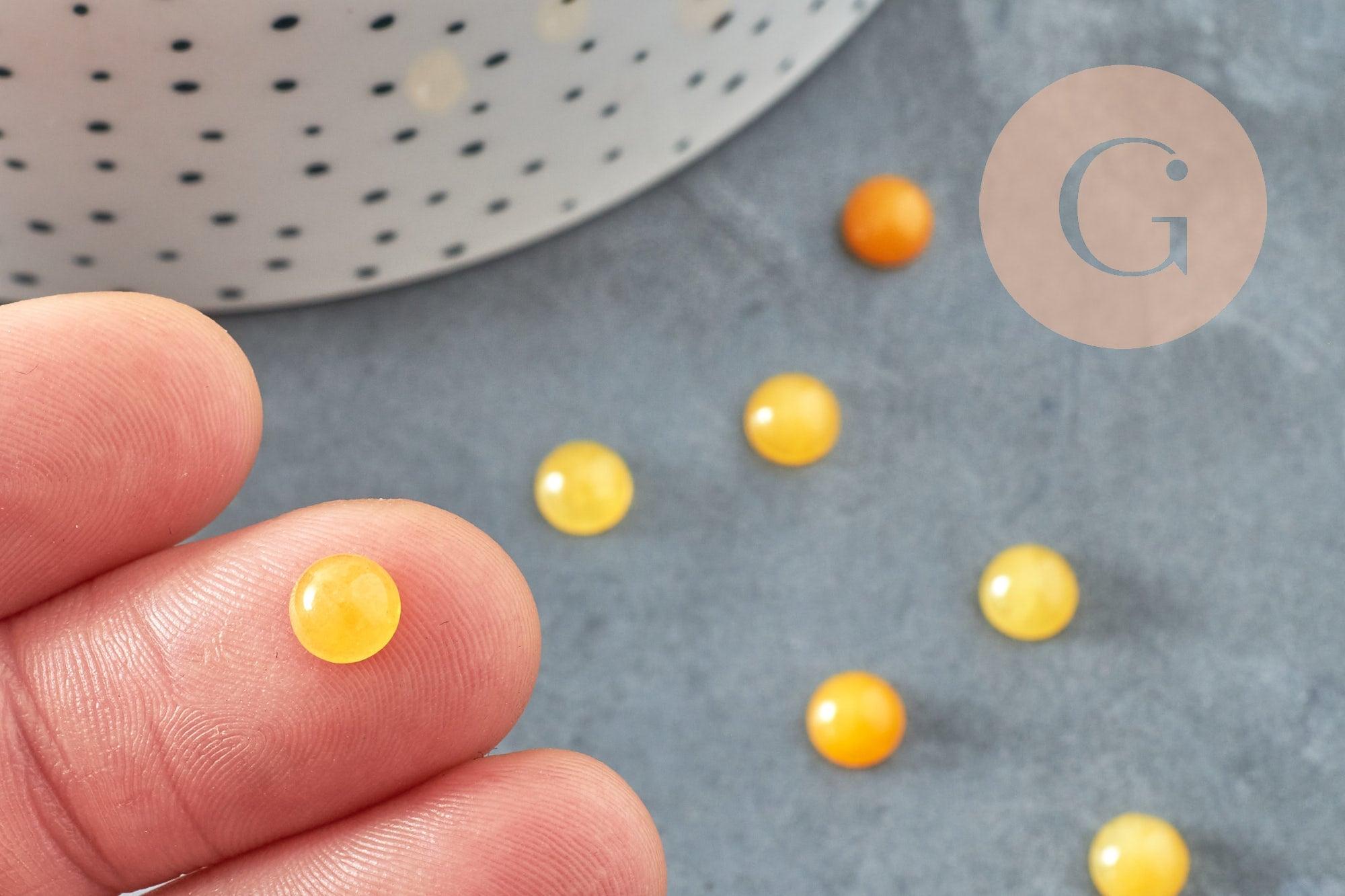 Cabochon rond jade naturel jaune 6mm, x1 (G0548)