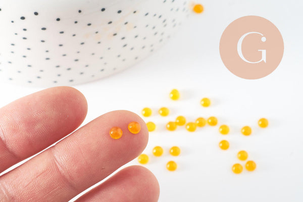 Cabochon rond jade naturel jaune vif 4mm, x1 (G9955)