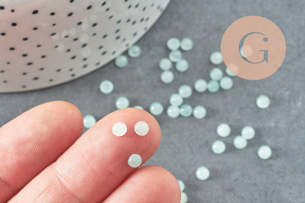 Cabochon rond jade naturel vert clair 4mm, x1 (G9949)