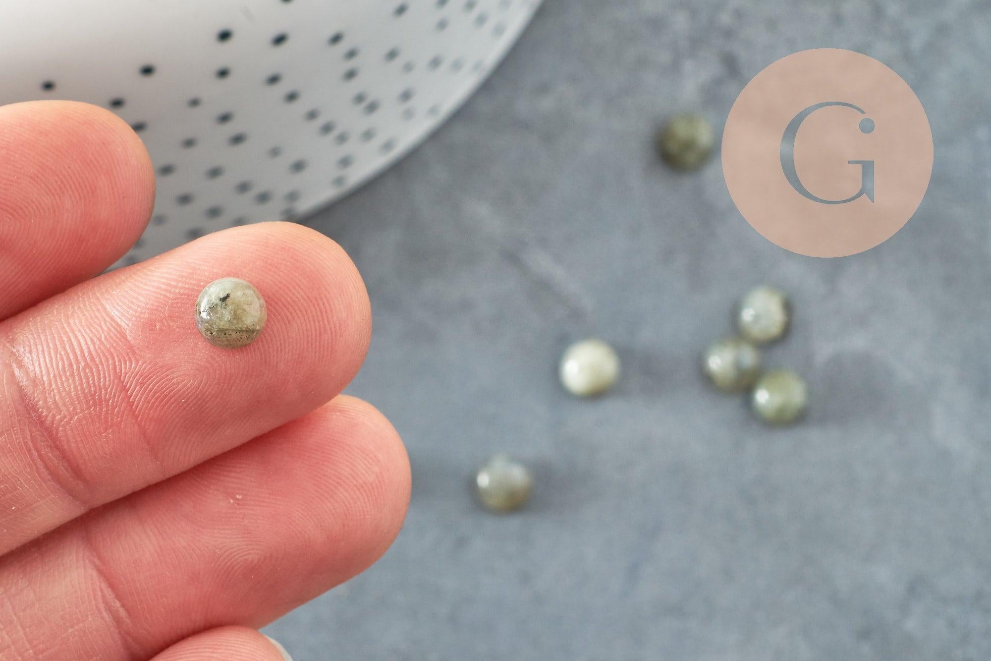 Cabochon rond labradorite naturelle 6mm, x1 (G8650)