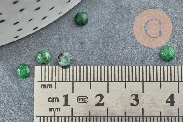Cabochon rond rubis sur zoisite naturelle 4mm, x1 (G2781)
