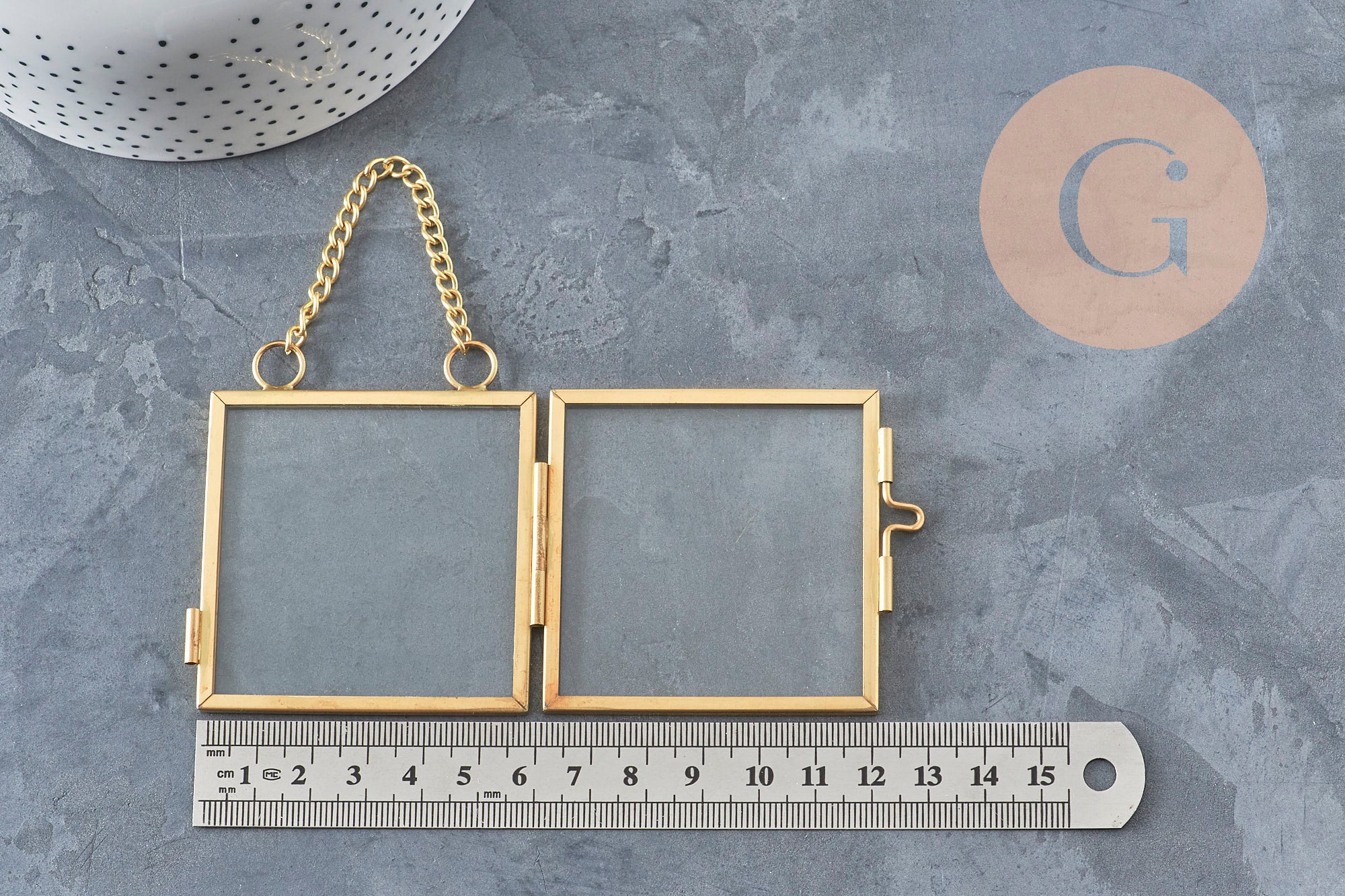 Rectangle gold metal and glass hanging photo frame, 60cm, x1