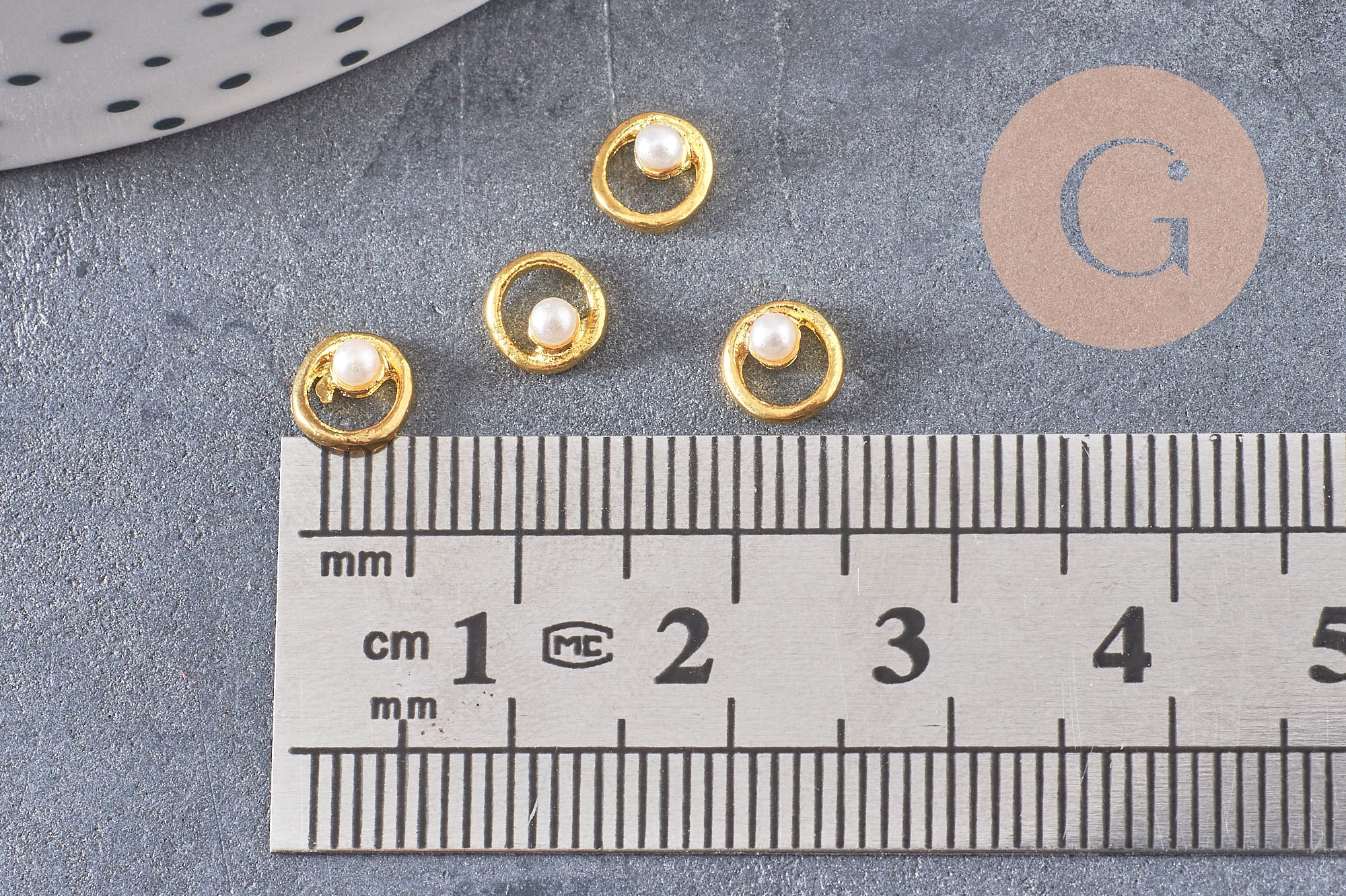 Cercle à coller zamac doré et perle 5.5mm, x2 G5296