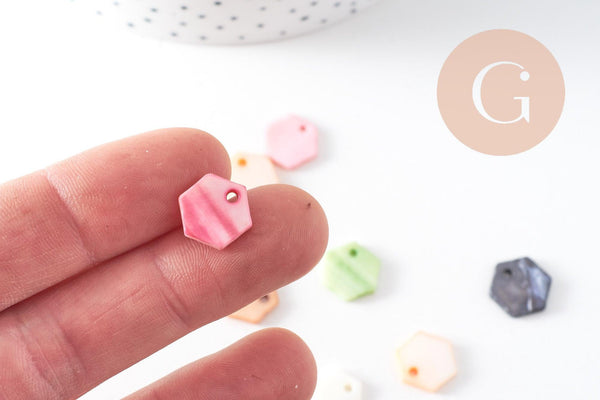 Charm hexagone nacre naturelle 12mm, x10 (G0870)