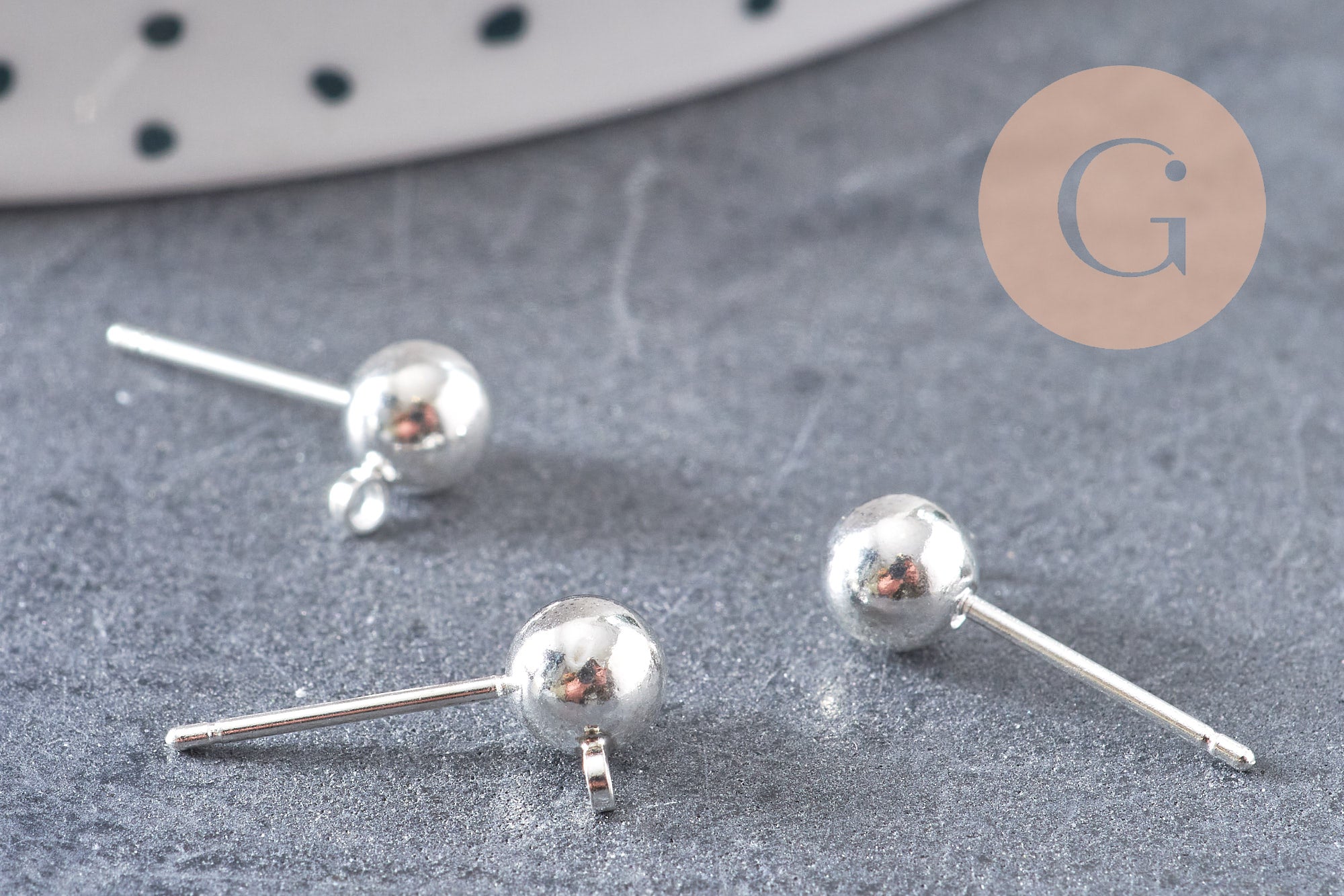 Clous-puces oreille boule laiton argenté 5mm avec anneau, x10 (G1248)