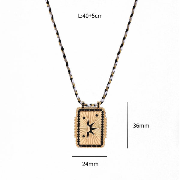 Collier médaille émaillée étoile noire zircons noir cordon tressé zamac doré 45cm x1 (G10364-11)