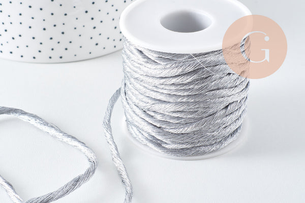 Cordon macramé Polyester argent 3mm, x1 mètre (G10590)
