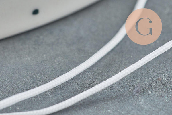 Cordon polyester blanc, fabrication bijoux, création bijoux,scrapbooking, 0.7mm, x 5mètres G6729