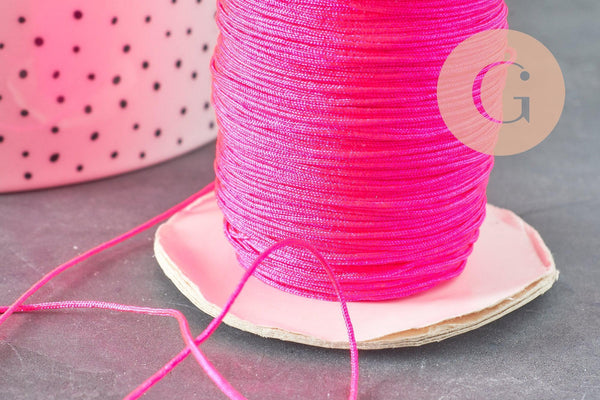 Cordon polyester rose fluorescent 0.7mm, x 5mètres (G1946)