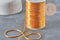 Cordón cola de ratón poliéster dorado claro 2mm, x5 metros (G11222)