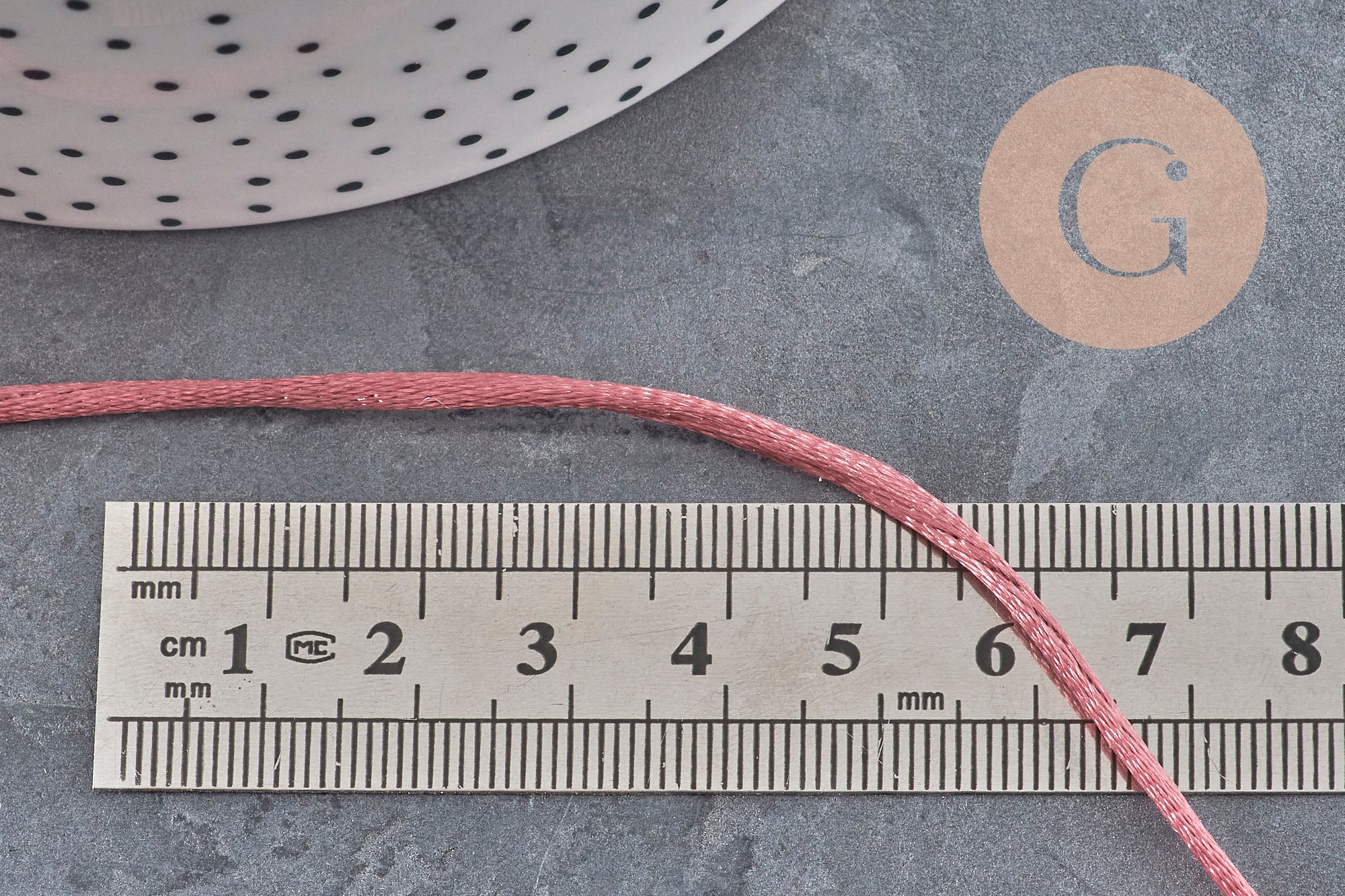 Cordón cola de ratón de poliéster rosa palo de 2 mm, x5 metros (G11223)