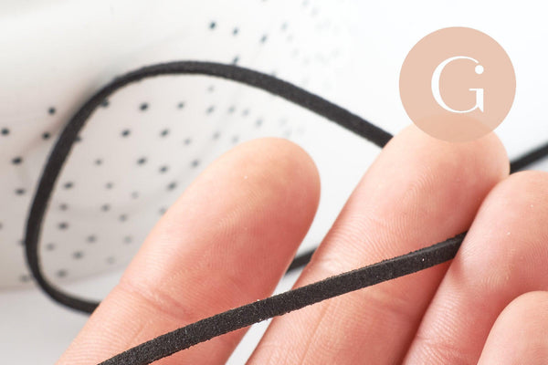 Cordon suédé noir à paillettes imitation cuir 4mm, x 1 mètre (G0756)