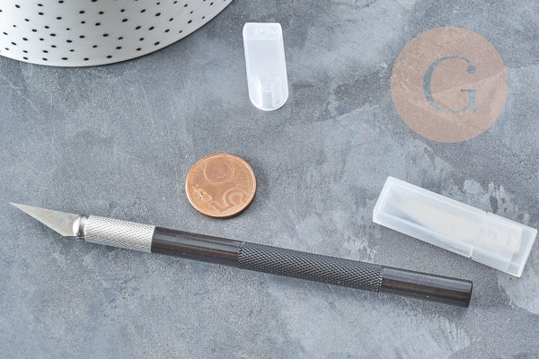 Cutter type scalpel +5 lames de rechange haute précision, x1 (G8538)