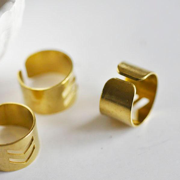 EP Bague réglable chevrons géométriques 19mm, x2 (G2365)