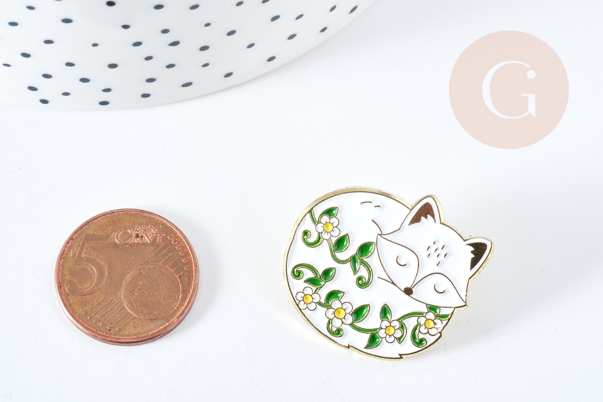 EP-Broche pins renard motif végétal doré émail blanc 26mm, x1 (G8497)