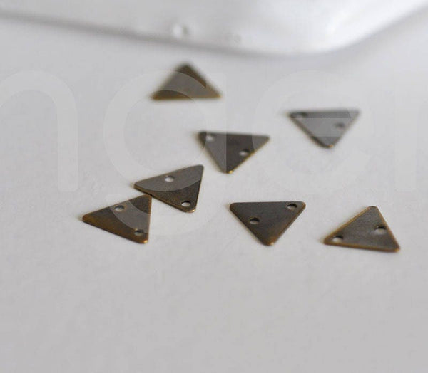 EP Cabochons triangle cuivre 2 trous,fourniture créative, breloque laiton,Sans nickel, breloque cuivre, triangle,création bijoux, les 10,9mm