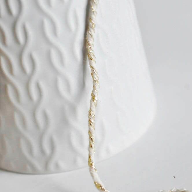 EP NE PAS RENOUVELER Cordon blanc or, fabrication bijoux, création bijoux,ruban mariage,fourniture créative, scrapbooking, largeur 2.5mm, longueur 5 mètres-G1164
