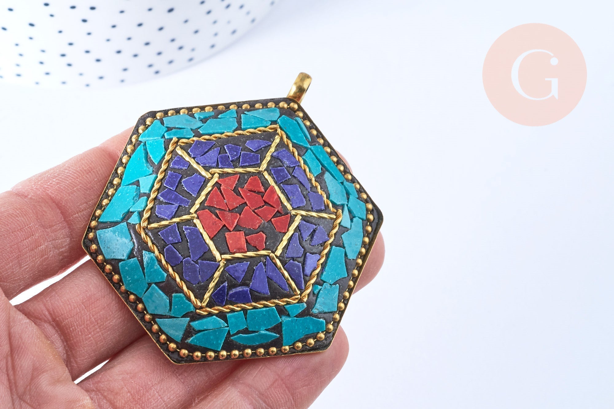 EP Pendentif Corne en laiton et pierres, pierre naturelle doré tibétain, x1 G8400
