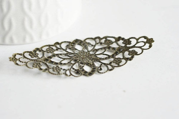 EP Pendentif Estampe fleur filigrane bronze, fourniture créatives, charm dentelle , pendentif bronze,81mm