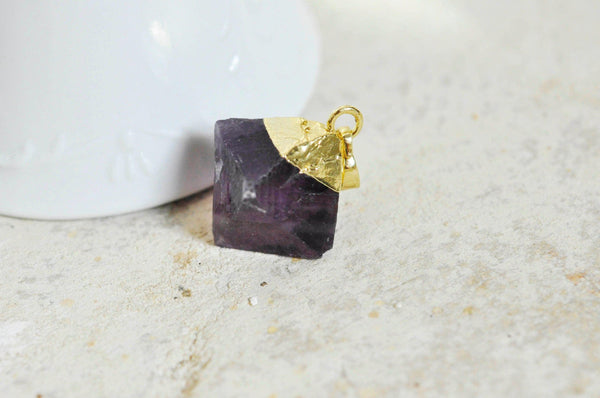 EP Pendentif fluorite,fluorite naturel, pierre brute, création bijoux, pendentif doré, creation bijoux, pierre naturelle, x1,G1516