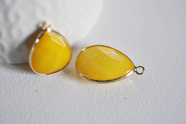 EP Pendentif goutte jade jaune doré, fournitures créatives,pendentif jade, pendentif pierre,jade naturel, pendentif jade,35mm-G1032