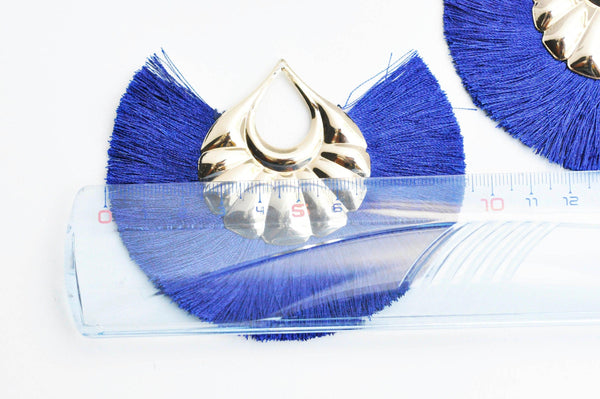EP Pendentif large pompon fil bleu support fer doré 85-92mm, x 2 (G4535)