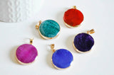 EP Pendentif rond doré agate colorée, support doré, ,agate,pierre naturelle,24mm, x1,G0384